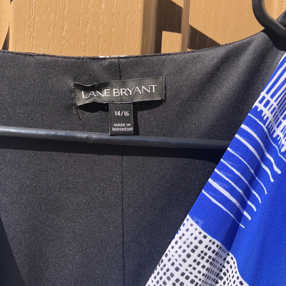 Blue and White Blouse Size 14/16 - Picture 4 of 5